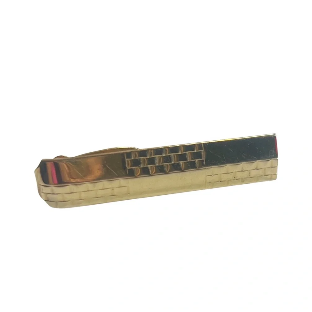 Hickock USA Vintage Gold-Tone Men’s Textured Brick Checkerboard Tie Clip‎